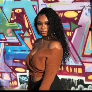 Meet your Posher, Tiana